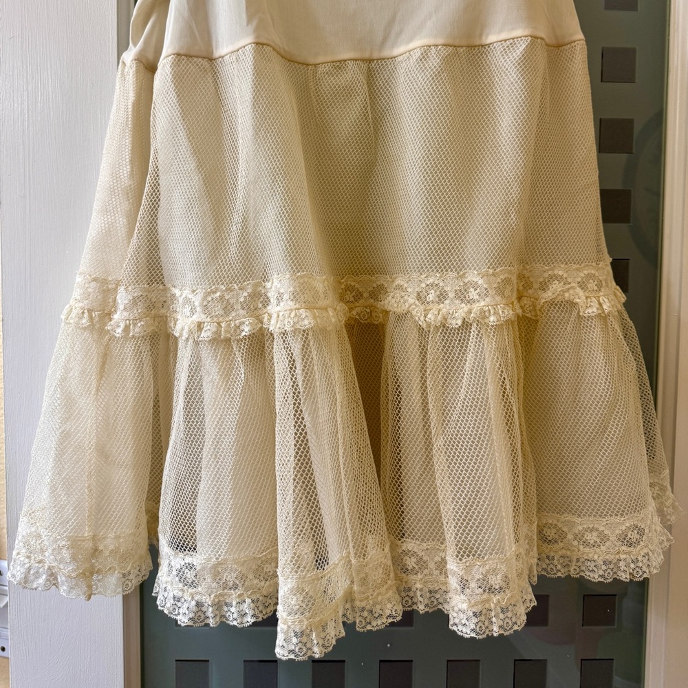 Vintage lace petticoat slip fishnet Elegant Lace-Trimmed Chemise in Cream anime